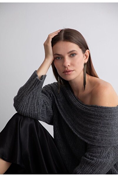 POMELO FASHİON Grauer Pullover für Damen mit offener Schulterfalte