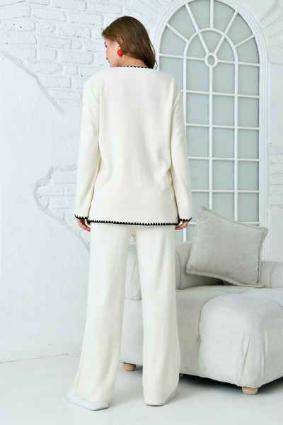 WOMAN VISION Ecru Knitwear Cardigan Set - High Waist, Buttoned Pocket, Long Sleeve and Jacket Collar 1039