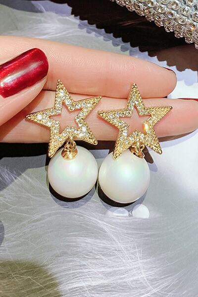 Dora Accessories أقراط اللؤلؤ قلادة نجمة الذهب اللون
