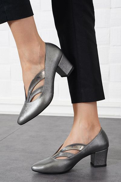 Moda Pie Pantofi cu toc pentru femei Maverick Double-Strap Platinum Satin