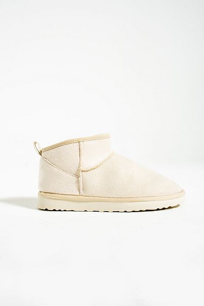 star shoes Ultra Mini Cream Suede Μποτάκια με Τριχωτή Επίπεδη Σόλα Γυναικεία Παπούτσια