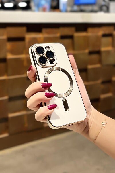 mooodcase İphone 13 Pro Uyumlu Luxury Magsafe Destekli Gold Detaylı Beyaz Sil...