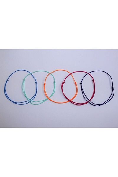 Feel & Art 5 Piece Adjustable Thin Thread Bracelet Colorful Tones Bracelet Series