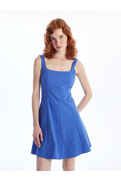 LC Waikiki Ύφασμα Poplin - Γυναικείο φόρεμα με τετράγωνο γιακά