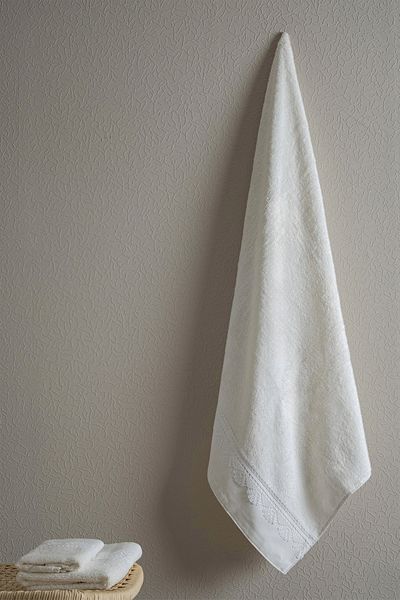 Nazik Home 50x90 cm Κομψή πετσέτα προσώπου με δαντέλα