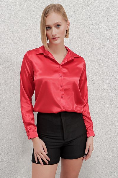 hazelin Women's Red Lightly Flowy Satin Surface Shirt Hzl22w-bd139641