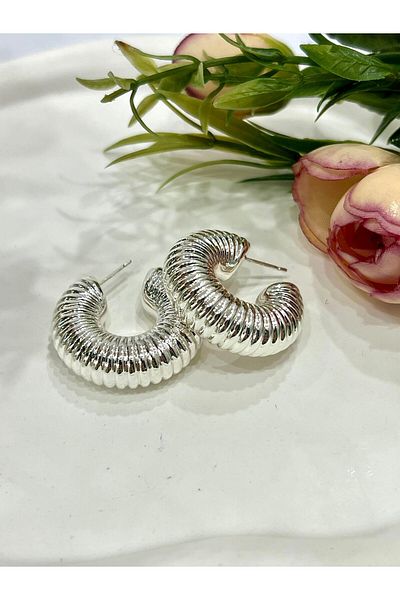 XUPING JEWELRY أقراط نسائية - موديل حلقة مطرزة باللون الفضي، 3x3 سم