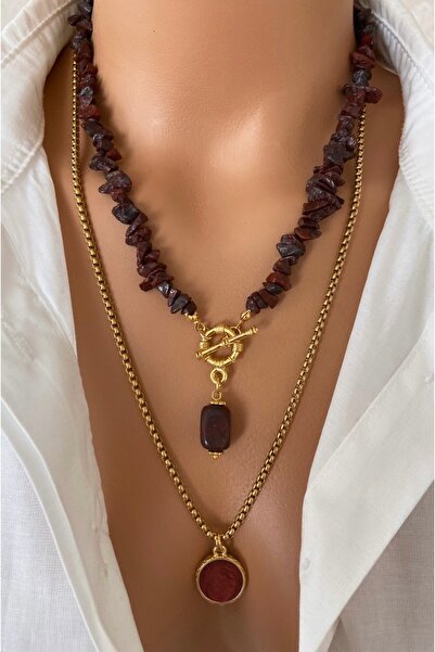 TARZ-I TAKI (İKİ KOLYE) Doğal Taş Bordo Kuvars Ve Çelik Zincir Altın Kaplamalı Taş Uçlu Kadın Kolye Özel Hediye