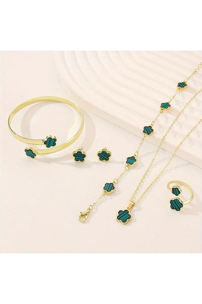 Areos 5 Leaf Clover Jewelry Set