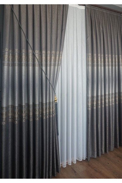 Yuka Geometric Patterned Brown Gray Panel Background - Single Wing, Close Pleated Jacquard