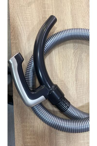 Karaca Suction Cup Vacuum Cleaner Hose Holding Can Have Color Variables.