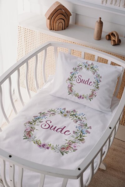 Lilabio %100 Pamuk Saten Isme Özel Isimli Anne Yanı Beşik Nevresim Takımı Çiçek