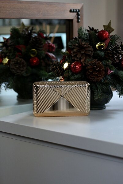 Moom Bag Women's Gold Metal Chain Strap Evening Bag