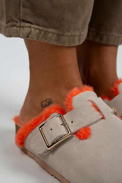Manijero Zeta Furry Women's Genuine Leather Belted Buckle Colorful Furry Beige Orange Slippers