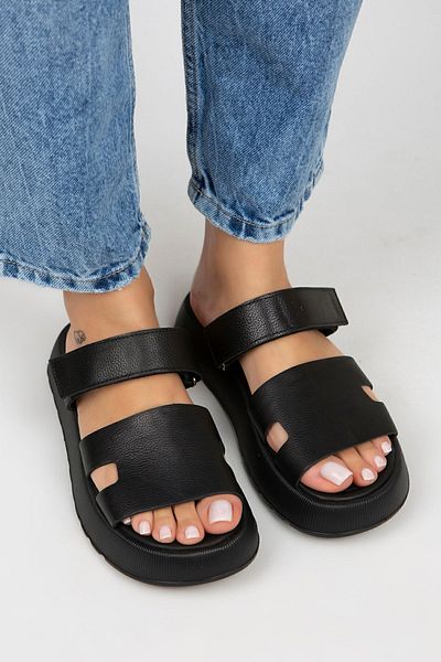 Manijero Papuci de damă din piele naturală cu velcro negru