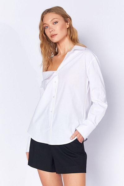 Manche White Asymmetrical Poplin Lycra Shirt| MKS169256-01