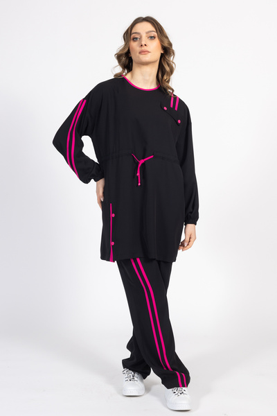 Ayda Triko طقم علوي مع بنطال مطاطي ذو ياقة صفرية