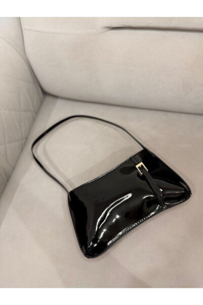 MODA ELF Kadın Siyah Rugan Retro Kemer Detaylı Geniş Iç Hacimli Omuz Çantası