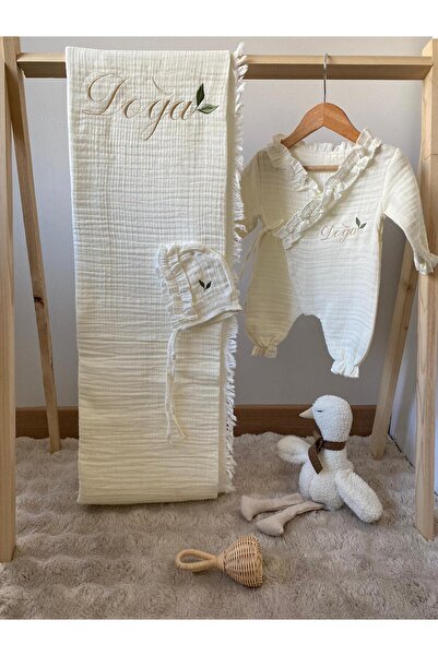 VolleM İsimli Nakışlı Müslin 3'lü Hastane Çıkış Seti Isme Özel Müslin Battaniye