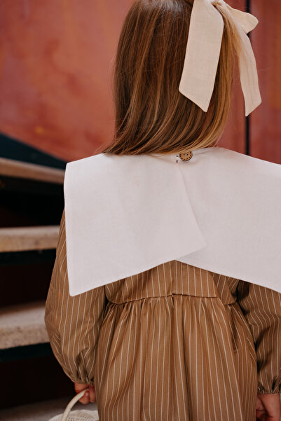 ilo and friends Brielle Üçgen Dilimli Yakalı Krem Rengi Elbise