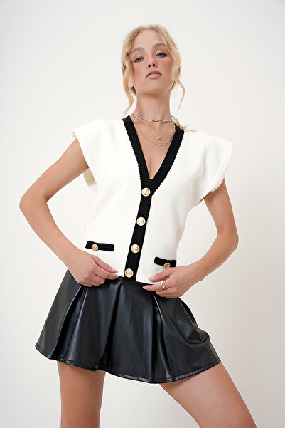 Trend Alaçatı Stili Ecru Women's Blouse - Wide V-Neck, Gold Button Detail, Padded Alc-X12734