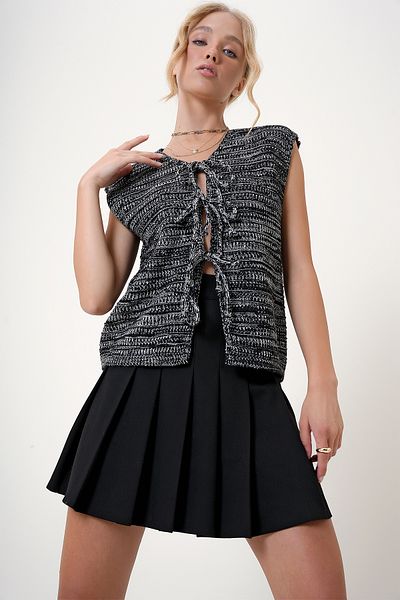 Trend Alaçatı Stili Schwarze Strickweste – Schleifendetail, ALC-X12741