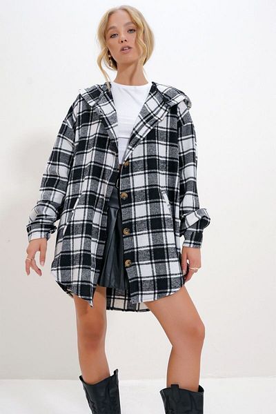 Trend Alaçatı Stili Schwarz-weiß karierte gemusterte Oversize-Hemdjacke für Damen – Kapuzenpullover ALC-X12658
