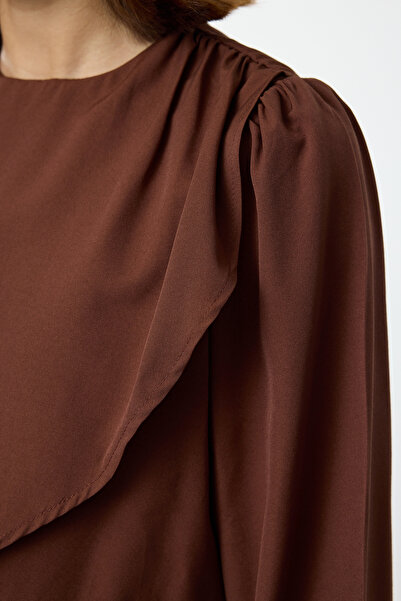 Trendyol Modest Hnědé tkané šaty s peprným detailem - TCTAW25EB00083