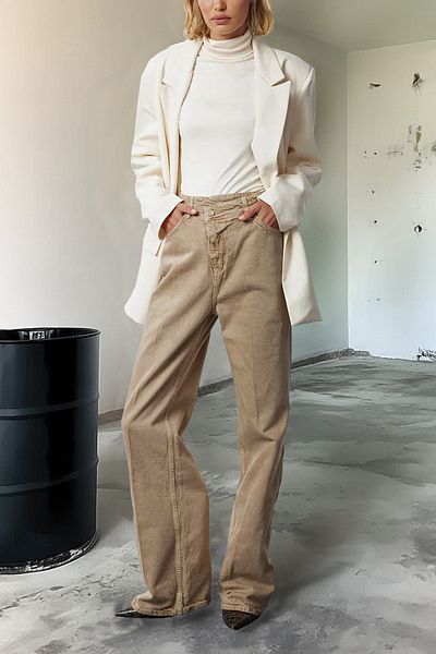 Trendyol Collection Ψηλόμεσο μπεζ φαρδύ τζιν - ασύμμετρο κλείσιμο, σιδερένιο ίχνος Twoaw25je00304