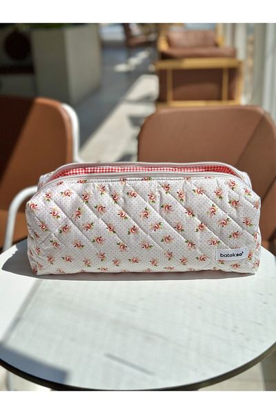 Batekso Travel Case for Hair Styler with Red Mini Rose Pattern - XL Size