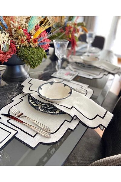 LİNDA MİA Dream Black Placemat Single