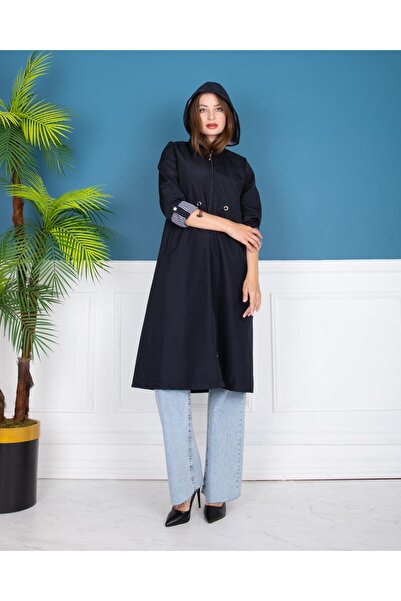 ŞEYDA ERTEM LACİVERT BELDEN LASTİKLİ KAPİŞONLU TRENCKOT