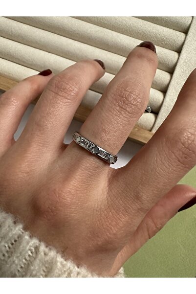 ringbox Gümüş Renk Minik Yoncalı Baget Taşlı Yüzük