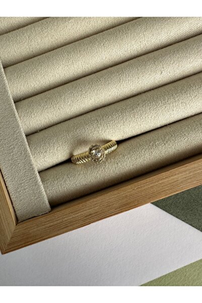 ringbox Çizgili Model Minik Kalpli Tektaş Gold Yüzük