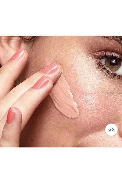 Oriflame ONCOLOUR Peach Oil Essence Makeup Base and Brightening
