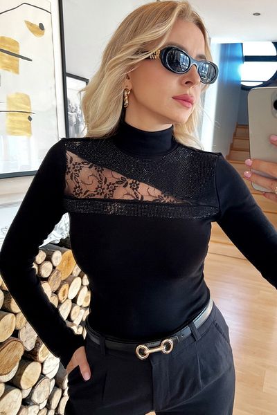 RICH GLAM Bluză neagră de damă - mânecă lungă, gât, detaliu din dantelă cu stras de cristal, design elegant de sezon nou cu lycra