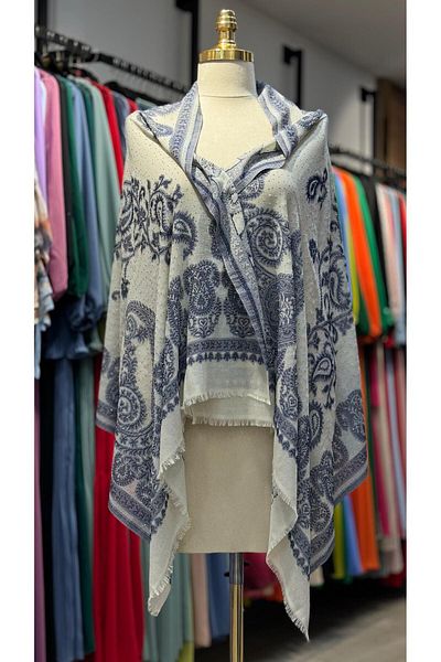 Hazard Cream-Navy Blue Stone Cut Patterned Shawl