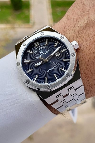 Daniel Klein Men's Wristwatch - Navy Blue Dial, Silver Cord, Gift Package