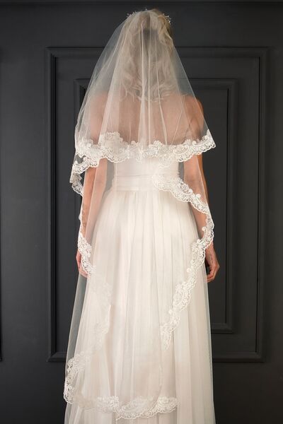 SeddA Kırık Beyaz Dantelli Gelin Duvağı