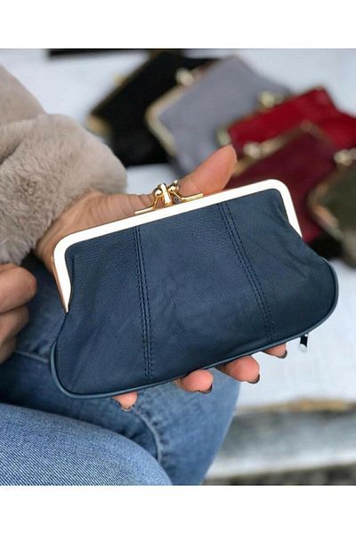 TopTrendy Portofel de damă din piele albastru bleumarin cu clemă