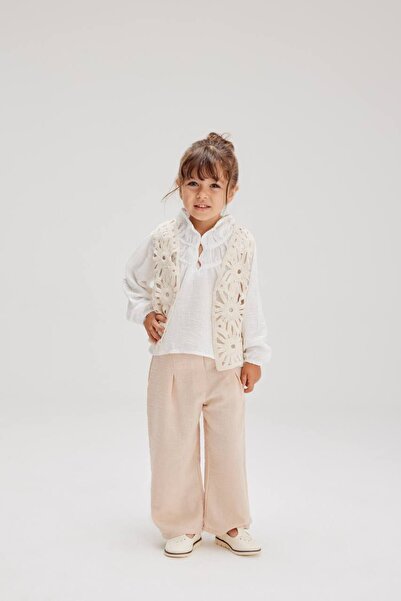 anonim 3-Piece Girl's Set with Knitwear Vest and Linen Fabric Trousers and Buttoned Shirt