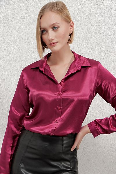 hazelin Cămașă de damă bordeaux cu suprafață de satin ușor drapată Hzl22w-bd139641