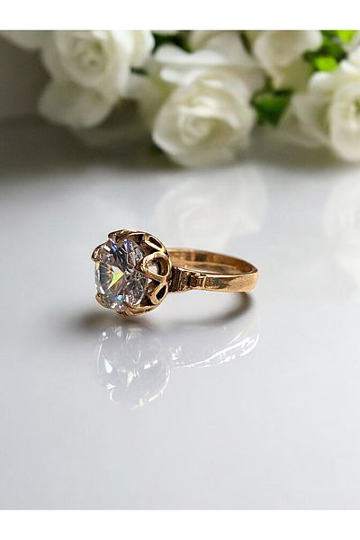 FAYRA ACCESSORIES Diamond Mounted Zircon Single Stone