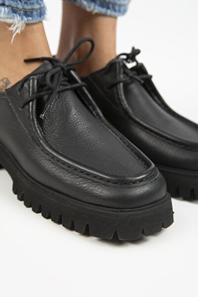 Manijero Taral Women's Genuine Leather Cornered Lace-up Black Shoes