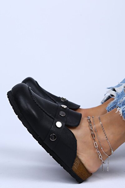 Manijero Γυναικείες μαύρες παντόφλες από γνήσιο δέρμα κλειστό μπροστά