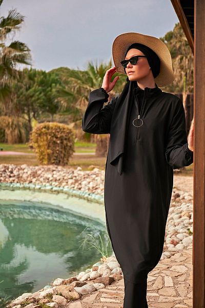 Marina Parachute Fabric Black Full Covered Hijab Swimsuit M2402