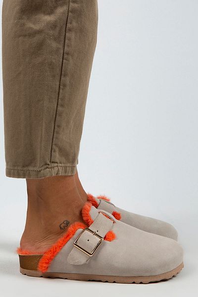 Manijero Zeta Furry Women's Genuine Leather Belted Buckle Colorful Furry Beige Orange Slippers