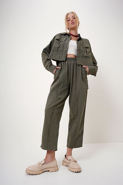 Trend Alaçatı Stili Khaki Women's Double Set - Double Pocket Jacket and Stitching Detailed Trousers Alc-X12780