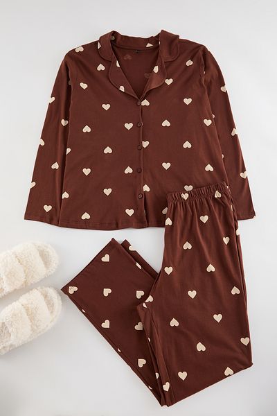 Trendyol Curve Gestricktes Pyjama-Set mit Herz-Hemdkragen - Tbbaw23ai00019