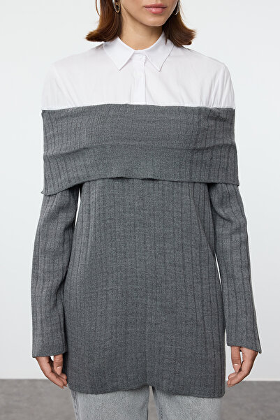 Trendyol Modest Tricotaj Pulover - Antracit, Detaliu cămașă, TCTAW25AK00056